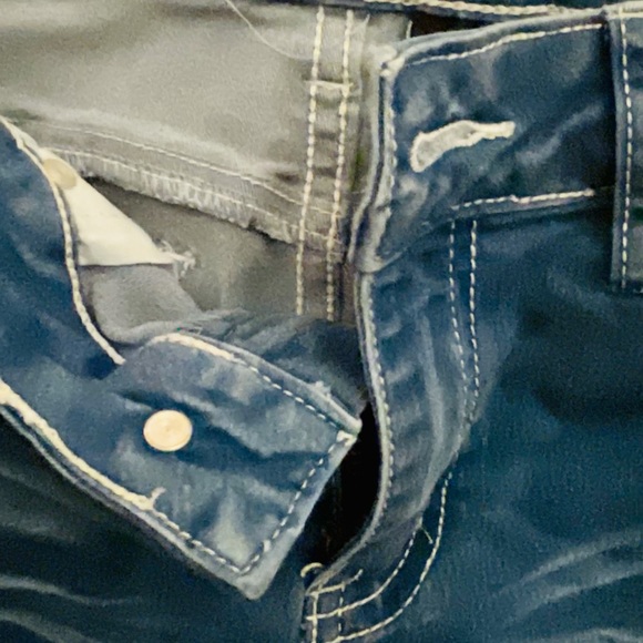 VIP Womenโs Jean Shorts Size Small - Picture 3 of 7